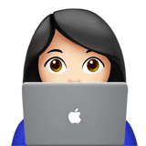 Woman Technologist: Light Skin Tone on Apple iOS 11.3