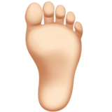 Foot: Light Skin Tone on Apple iOS 13.1