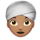 Woman Wearing Turban: Medium Skin Tone on Apple iOS 15.4