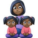 Family - Woman: Dark Skin Tone, Girl: Dark Skin Tone, Girl: Dark Skin Tone on Facebook 4.0