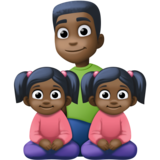 Family - Man: Dark Skin Tone, Girl: Dark Skin Tone, Girl: Dark Skin Tone on Facebook 14.0